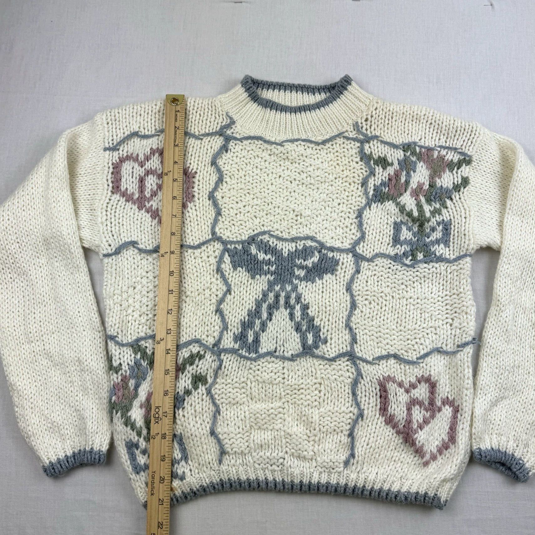 Vintage VINTAGE Nuggets Sweater Womens S White Heart Flowers 90s Pullover Size S / US 4 / IT 40 - 6 Thumbnail