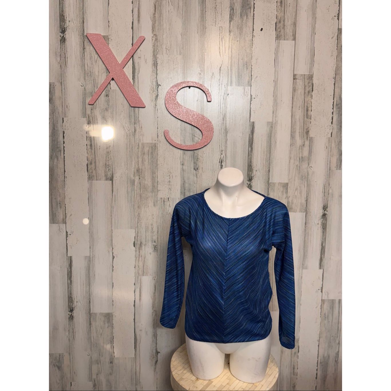 Jones New York Jones New York Signature Petite Blue Long Sleeve Top Women’s Size P/PS Size XS / US 0-2 / IT 36-38 - 1 Thumbnail