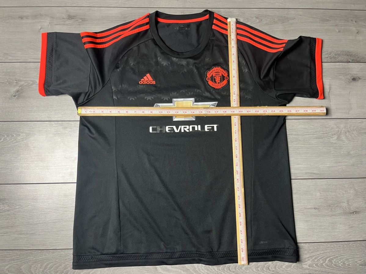 Adidas MANCHESTER UNITED 2015/16 THIRD SHIRT FOOTBALL SOCCER ADIDAS Size US XXL / EU 58 / 5 - 6 Thumbnail
