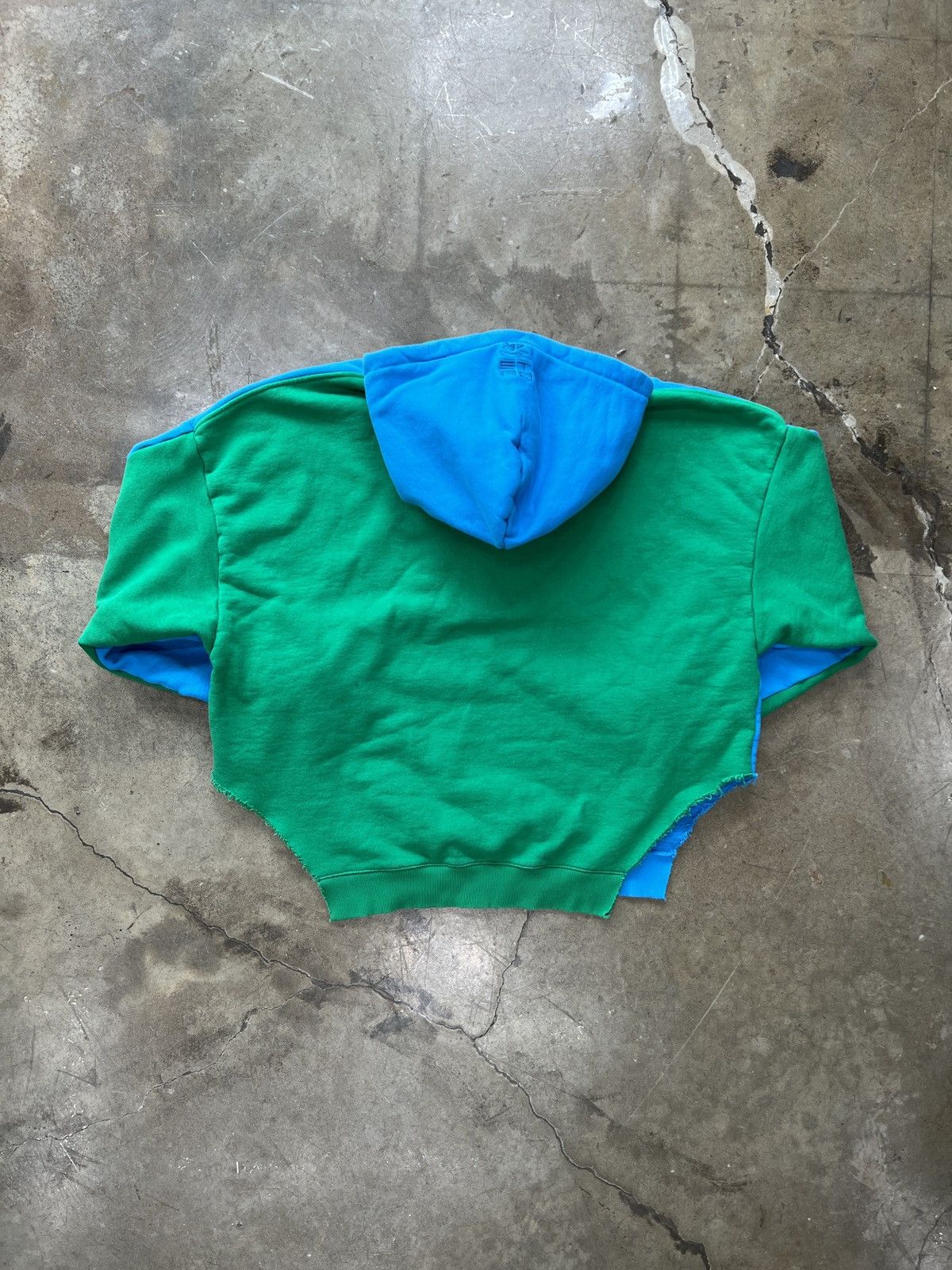 Etro × Vintage Vintage Etro C Varsity Patch Italian Made Hoodie 2XL Size US XXL / EU 58 / 5 - 4 Thumbnail