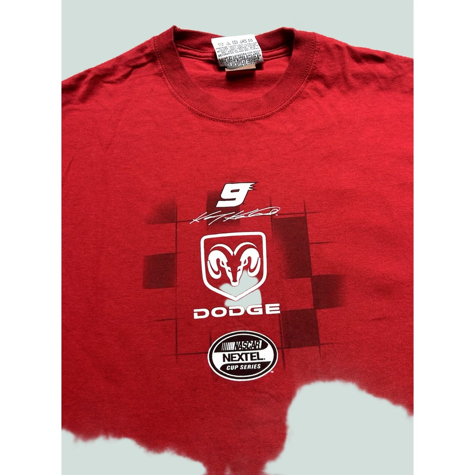 NASCAR VINTAGE Kasey Kahne NASCAR Racing #9 Dodge Double-Sided Graphic T-Shirt Mens Large Red Size US L / EU 52-54 / 3 - 1 Thumbnail