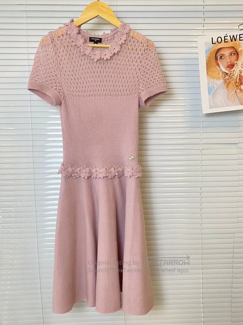 Chanel Chanel Pink knitted dress Size XS / US 0-2 / IT 36-38 - 1 Thumbnail