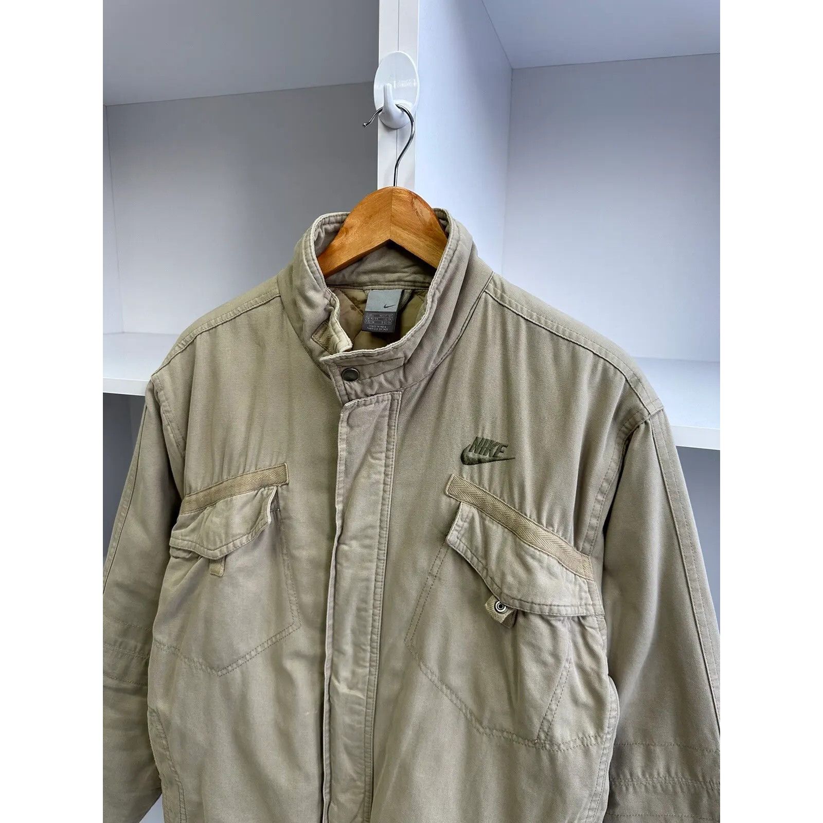 Nike VTG Nike Detroit Style Heavy Beige Bomber Jacket Size US L / EU 52-54 / 3 - 4 Thumbnail