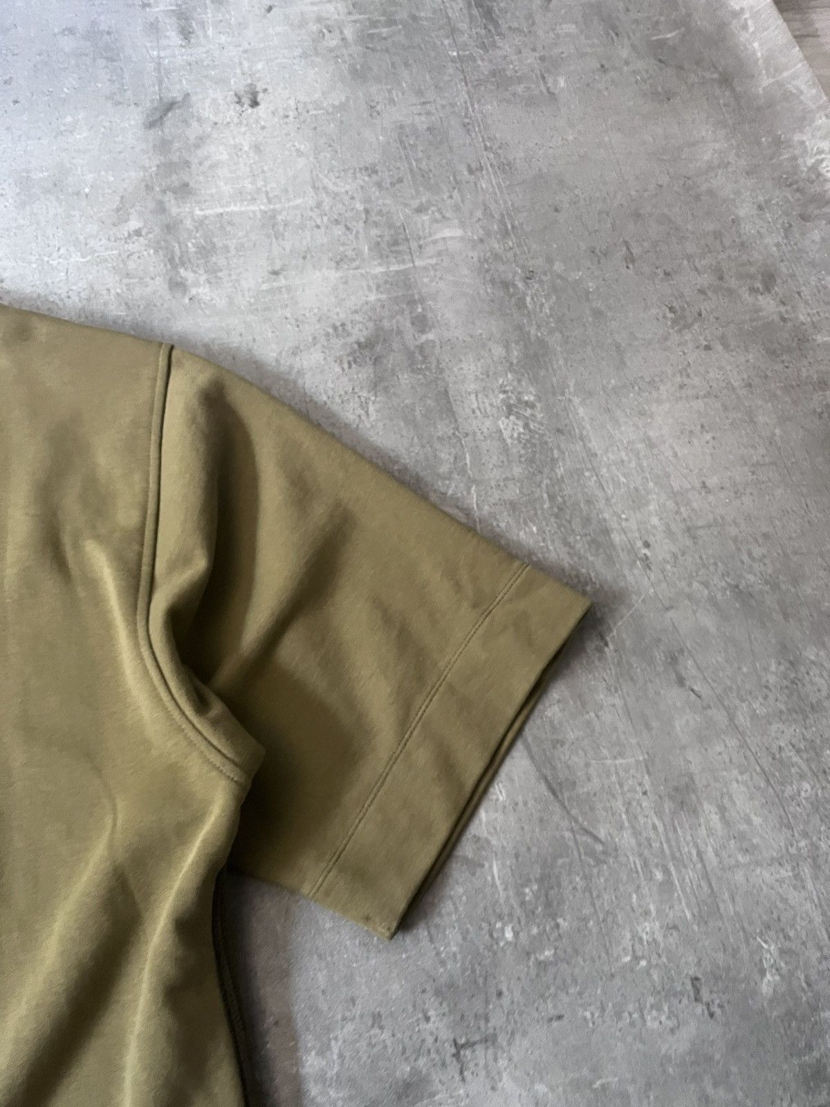 Dries Van Noten Dries Van Noten khaki green T-shirt oversized Size US M / EU 48-50 / 2 - 9 Thumbnail