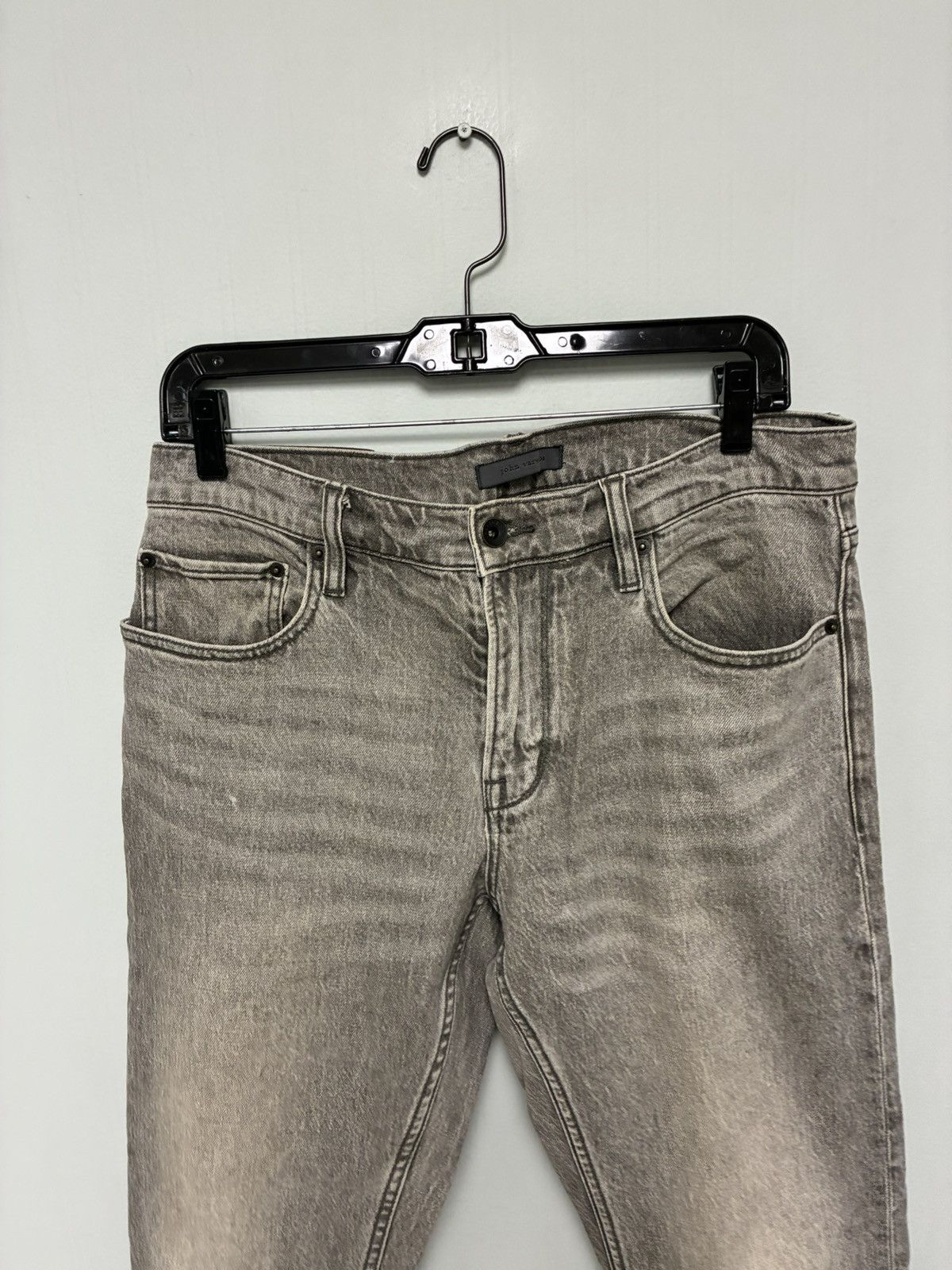 John Varvatos JV701 jean size 30 Size US 30 / EU 46 - 2 Thumbnail