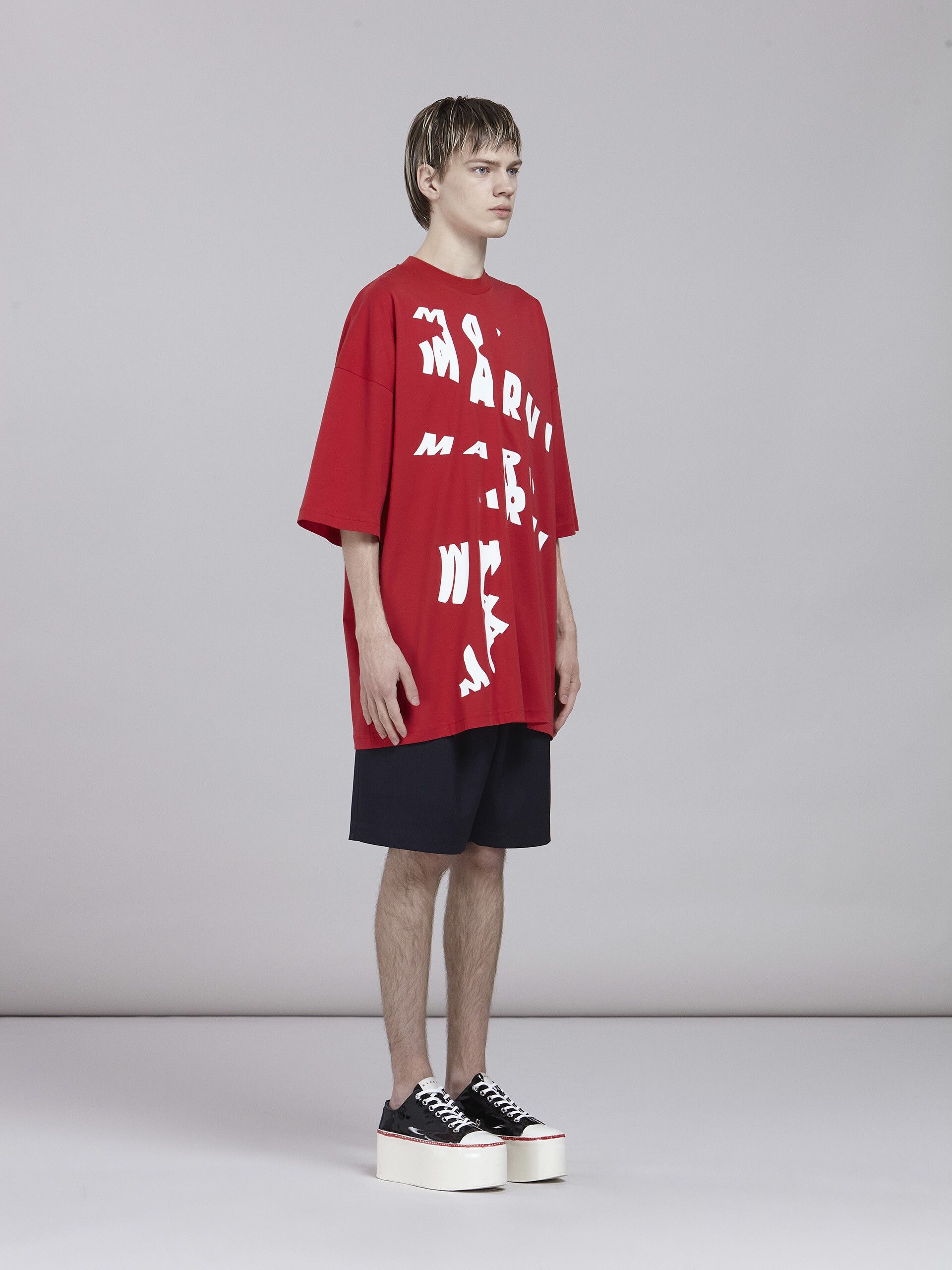 Marni o1y0225 Logo-Print Crewneck T-Shirt in Red Size US M / EU 48-50 / 2 - 5 Thumbnail
