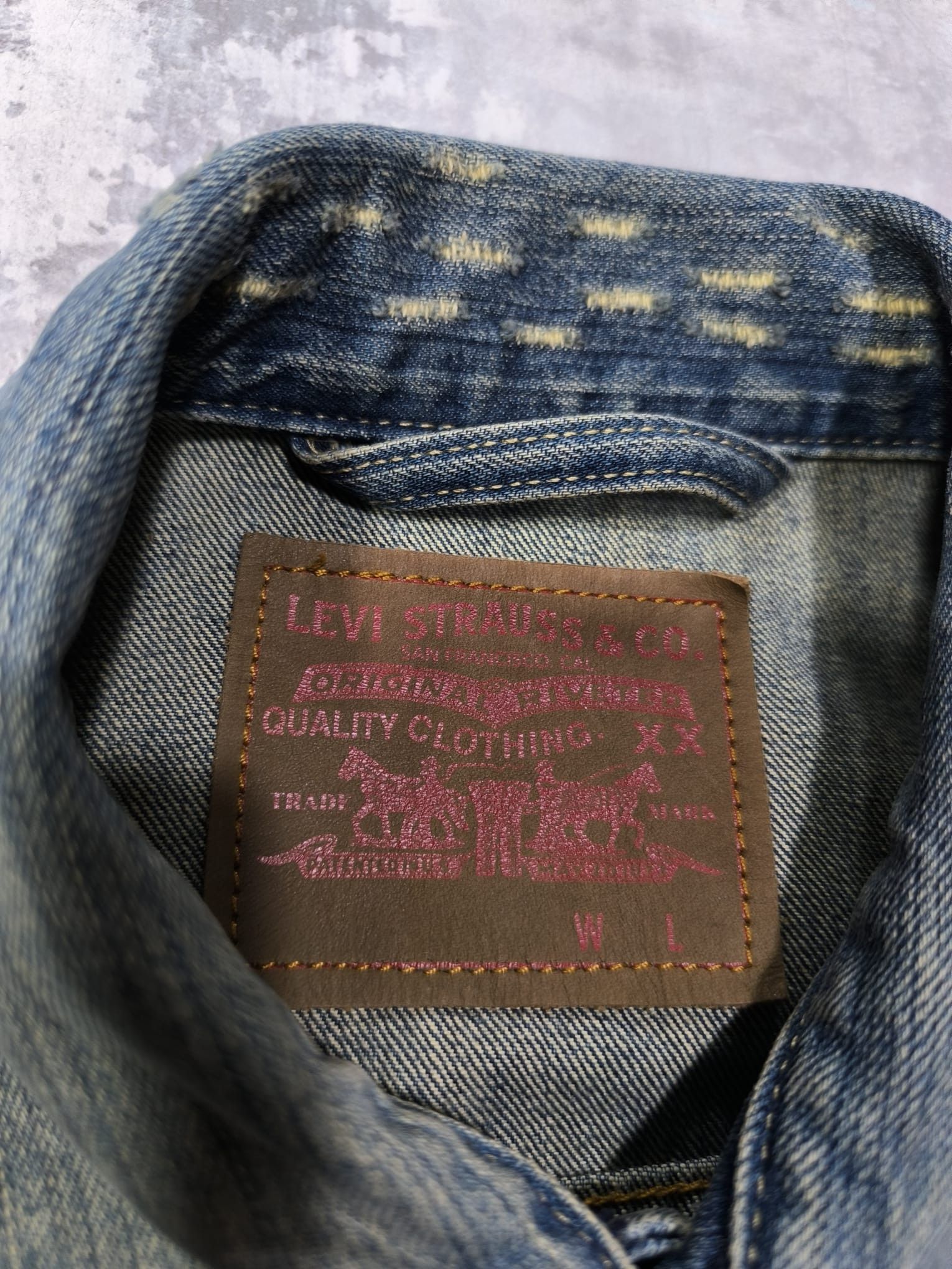 Levi's Vintage Clothing vintage distressed levis denim trucker jacket Size US L / EU 52-54 / 3 - 8 Thumbnail