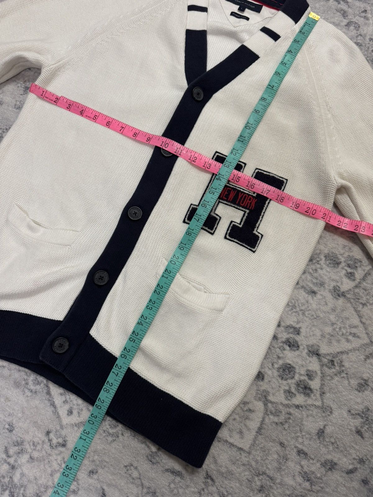 Tommy Hilfiger VINTAGE TOMMY HILFIGER BUTTON UP CARDIGAN Size US M / EU 48-50 / 2 - 10 Thumbnail