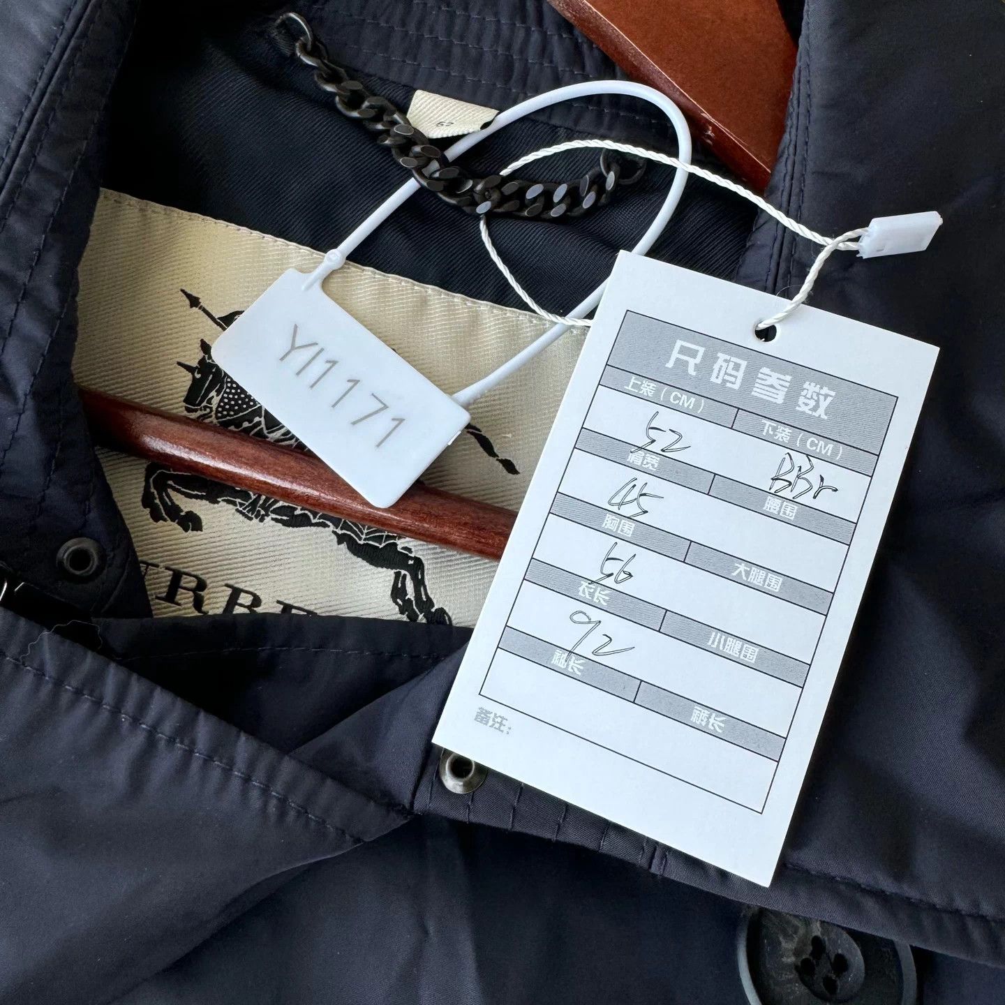 Burberry Burberry Nylon Navy Trench Coat Size 52 Near New Size US L / EU 52-54 / 3 - 8 Thumbnail