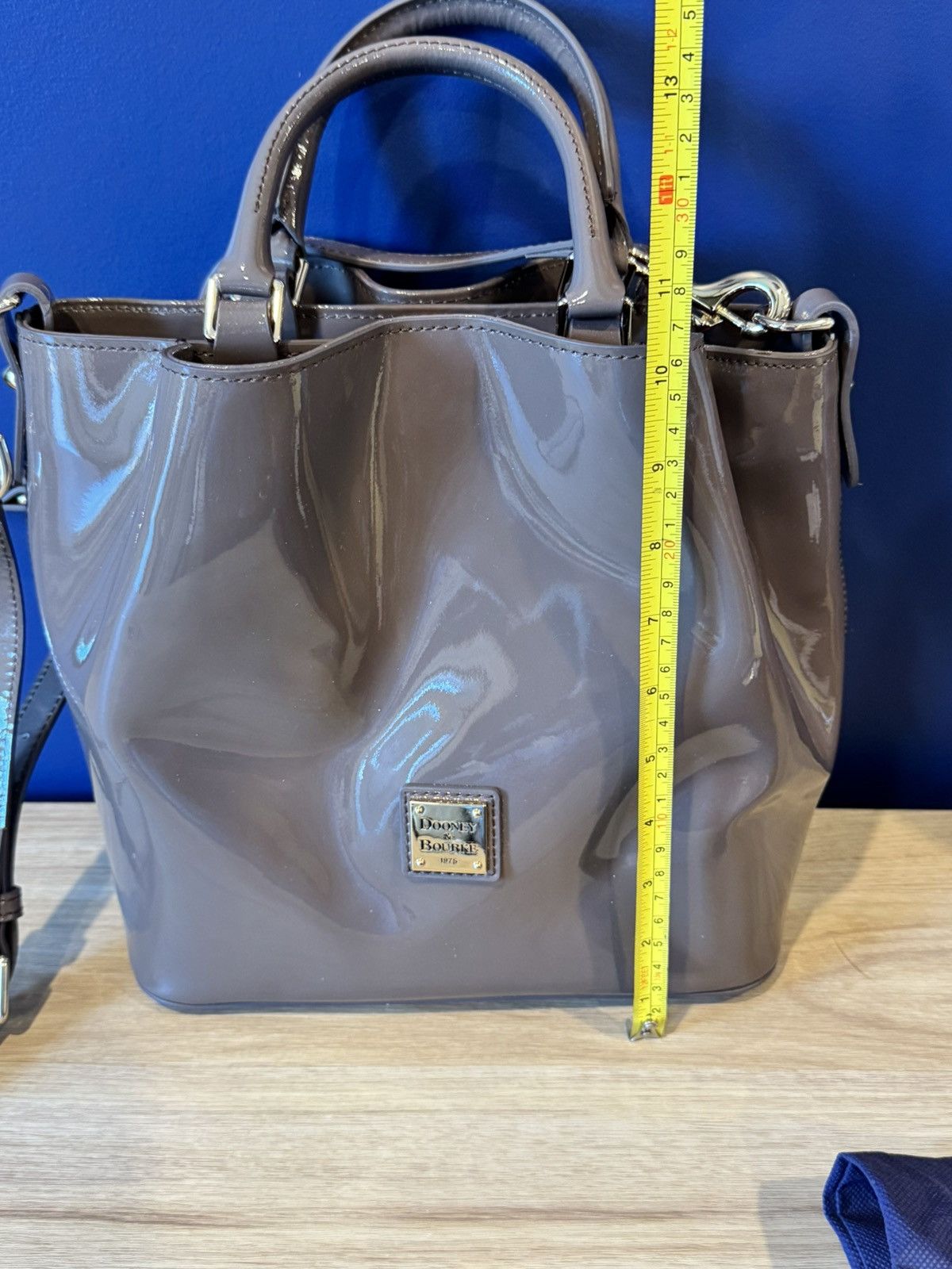 Dooney & Bourke Dooney & Bourke Barlow Satchel Espresso Patent Leather NWT Size ONE SIZE - 13 Thumbnail