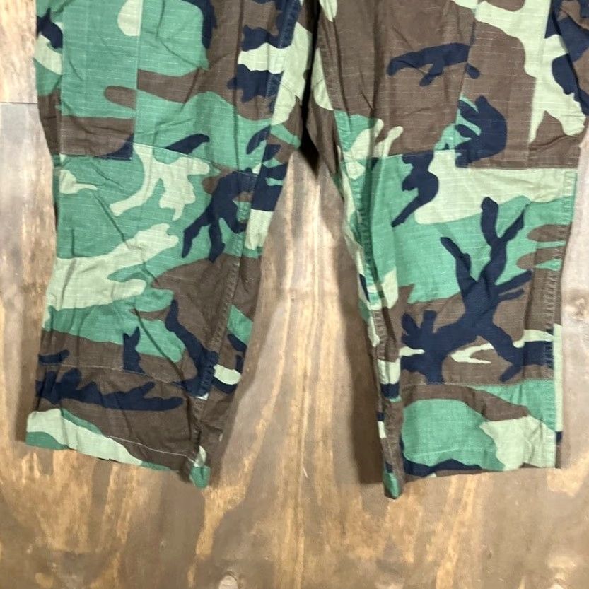 Vintage VINTAGE Military Army Combat Unisex M-65 field Trousers Green Woodlands Camo Uniform MR Size US 31 - 3 Thumbnail