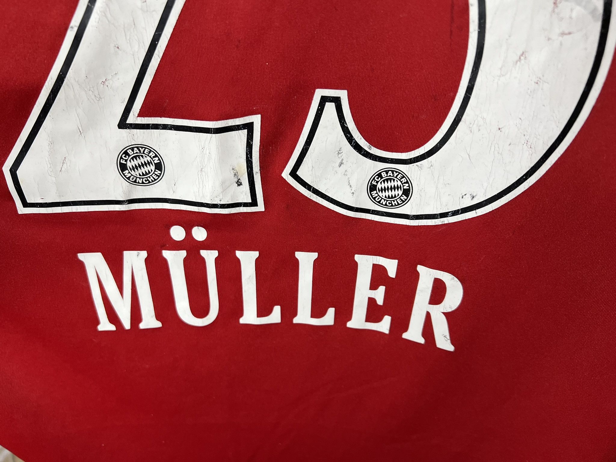 Adidas MULLER #25 BAYERN MUNICH 2010-11 HOME FOOTBALL SOCCER SHIRT Size US L / EU 52-54 / 3 - 4 Thumbnail