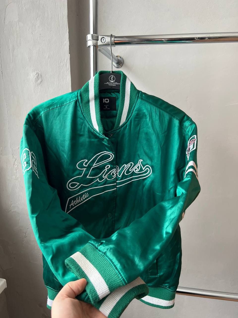 NFL DETROIT LIONS ATHLETIC NFL FBS UNISEX BOMBER JACKET SIZE S Size US S / EU 44-46 / 1 - 12 Thumbnail
