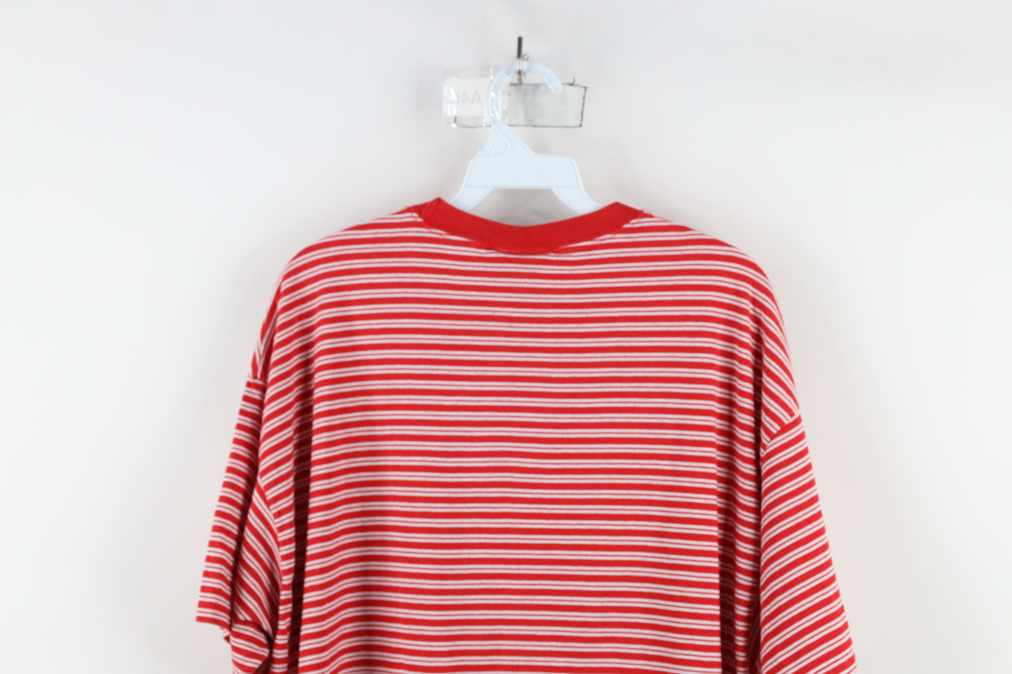 Vintage Vintage 90s Streetwear Blank Candy Cane Striped T-Shirt Size US L / EU 52-54 / 3 - 9 Thumbnail