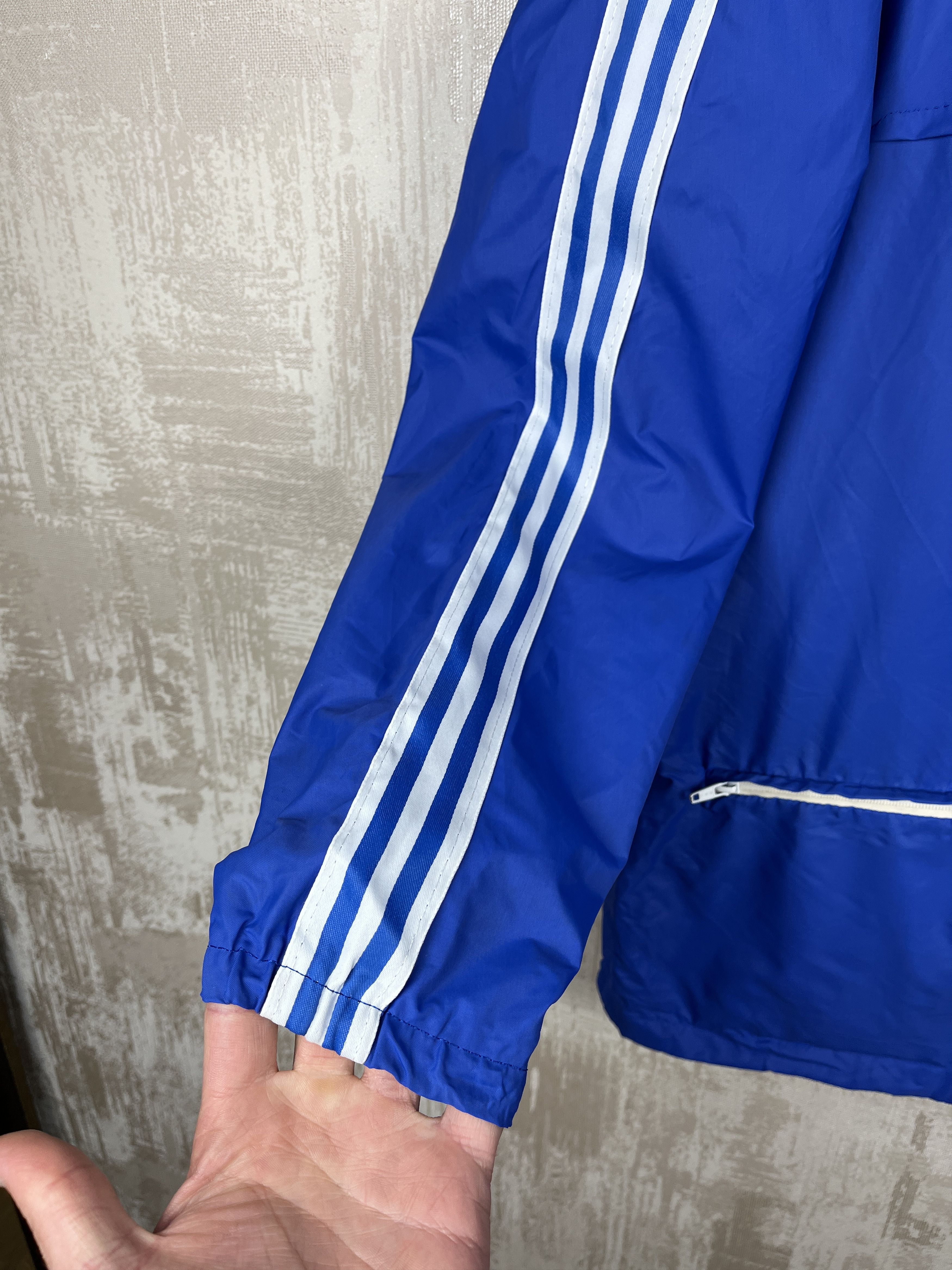 Adidas 70's 80's Adidas Vintage Nylon Windbreaker Hooded Jacket Size US S / EU 44-46 / 1 - 13 Thumbnail