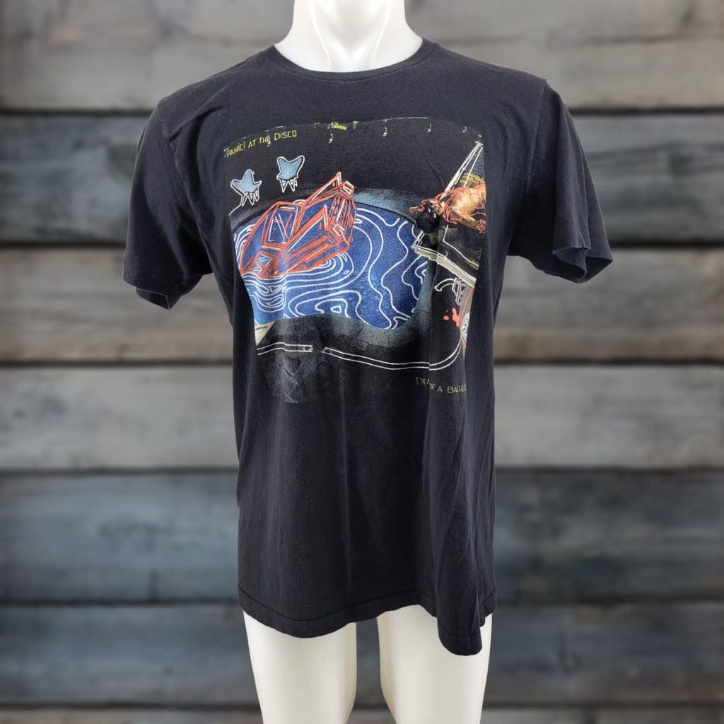 Vintage Panic! At The Disco Death Of A Bachelor T-Shirt Black Short Sleeve Large Mens Unisex Adults Cotton Graphic Print Crew Neck 2010s Band Rock Size US L / EU 52-54 / 3 - 1 Thumbnail