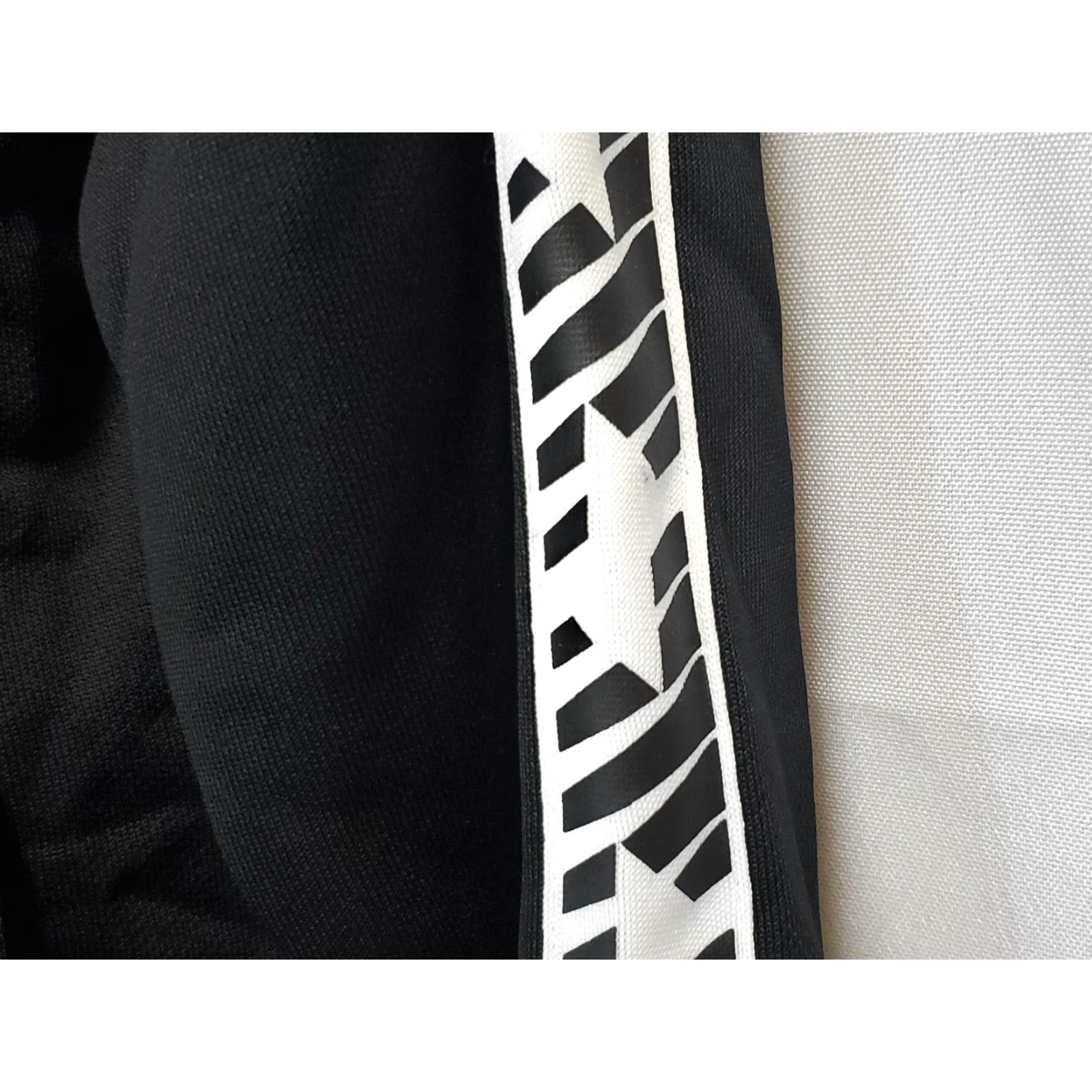 New Balance Womens New Balance Track Jacket Black White Full Zip Size S / US 4 / IT 40 - 3 Thumbnail