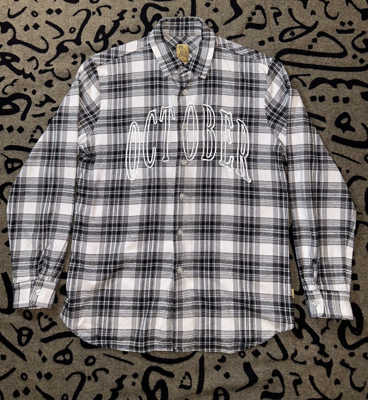 October's Very Own 2016 October Wordmark Flannel Size US L / EU 52-54 / 3 - 1 Thumbnail