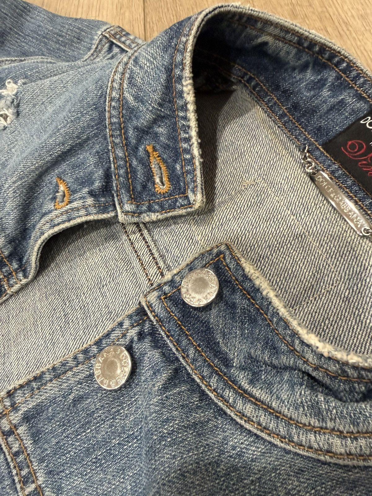 Dolce & Gabbana Dolce & Gabbana Distressed Paneled Denim Trucker Jacket Size US S / EU 44-46 / 1 - 3 Thumbnail