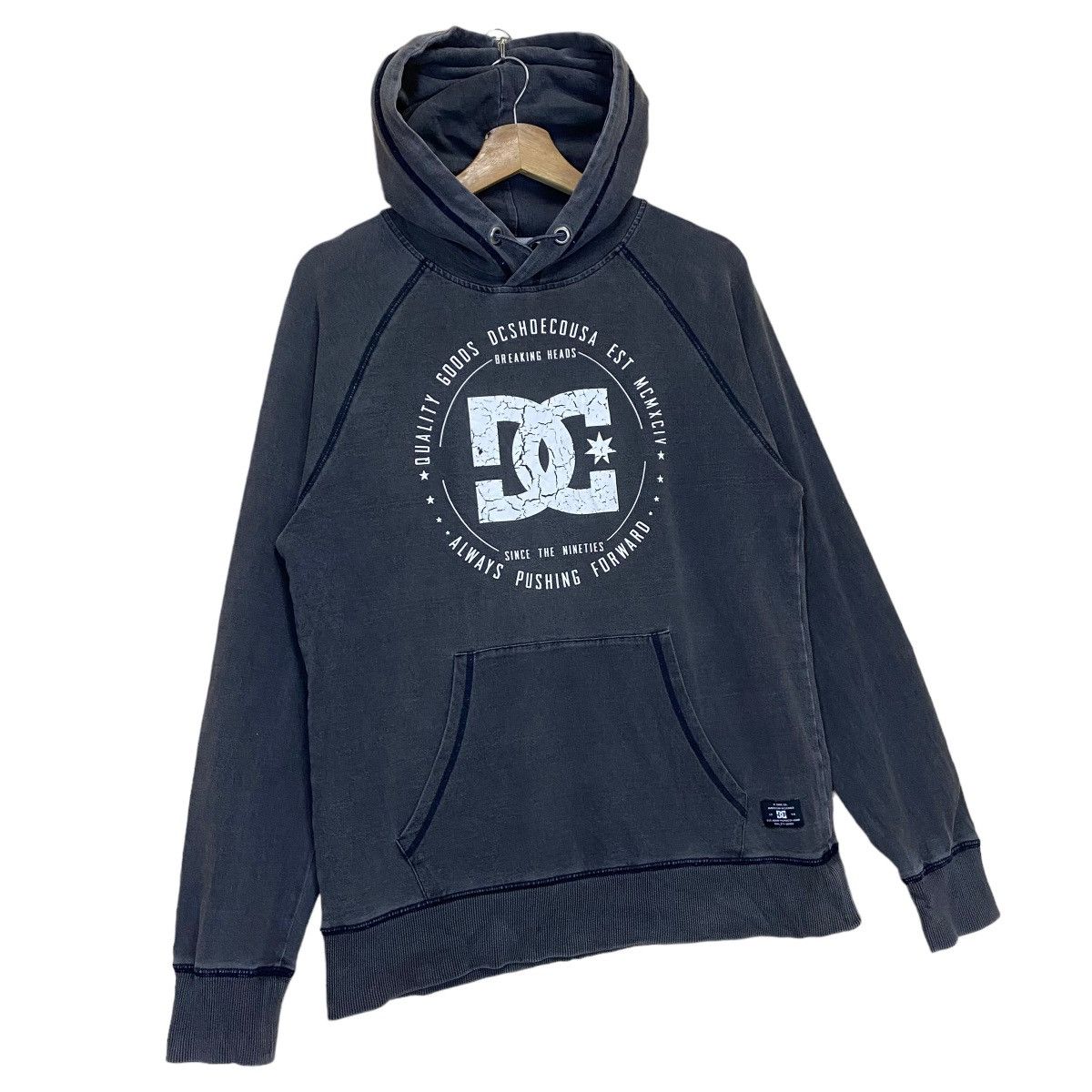DC Dc Shoe Co Big Logo Pullover Hoodies Size M Size US M / EU 48-50 / 2 - 2 Thumbnail