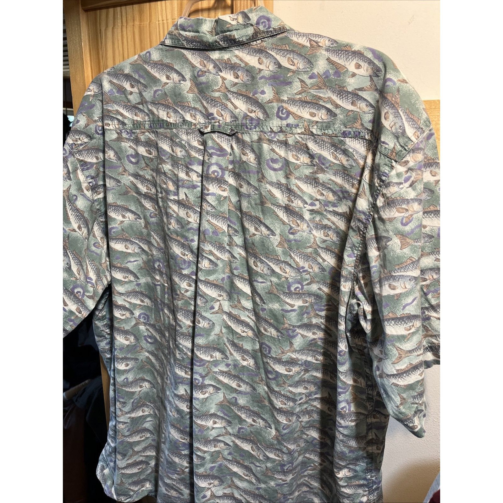 Other Unbranded Men’s XL Shirt Button Up Fish Print Outdoor Travel Size US XL / EU 56 / 4 - 9 Thumbnail