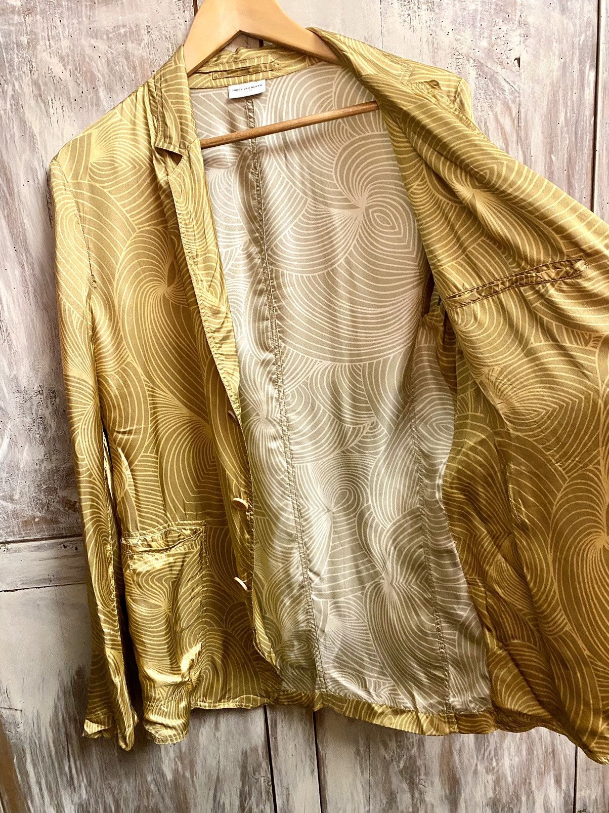 Dries Van Noten dries van noten ss 2018 runway satin print jacket 48 Size US M / EU 48-50 / 2 - 7 Thumbnail