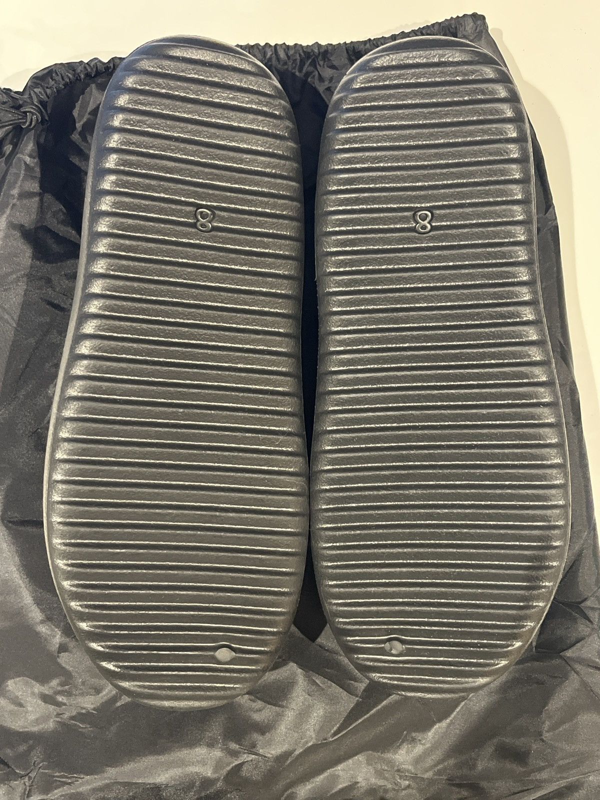 Yeezy YZY SL-01 Size US 9 / EU 42 - 4 Thumbnail