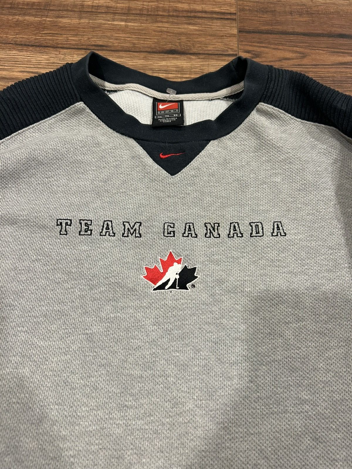 NHL × Nike × Vintage Vintage Team Canada Hockey Crewneck Sweater By Nike Rare 90s Size US XL / EU 56 / 4 - 2 Thumbnail