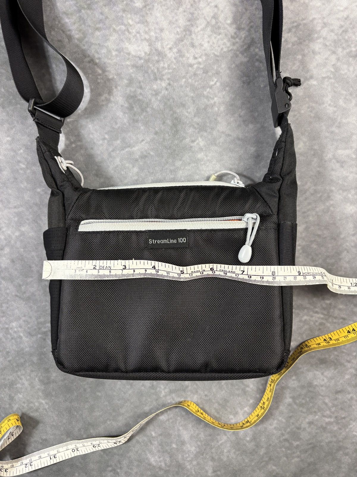 Lowepro Lowepro Sling Bag StreamLine 100Mini Messenger Day Side Pack Size ONE SIZE - 4 Thumbnail