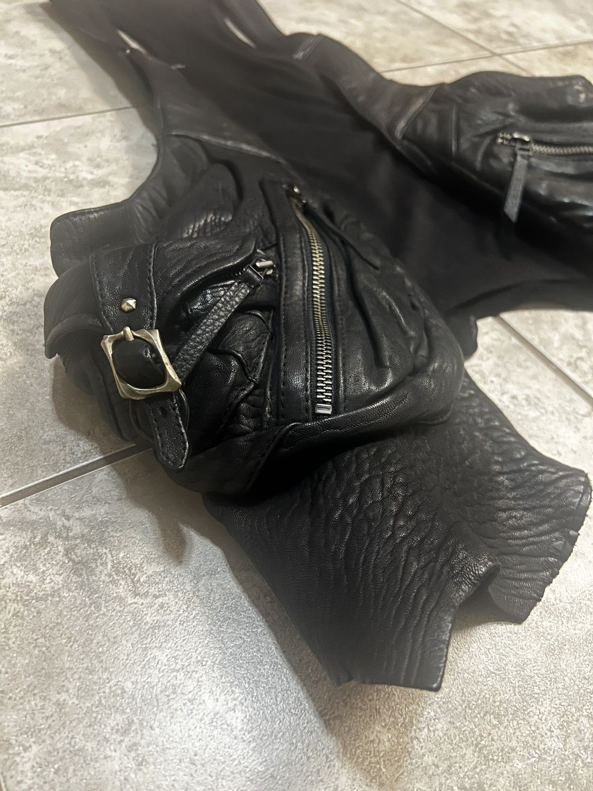 14th Addiction 14th Addiction Raw Hem Cargo Leather Vest Size ONE SIZE - 3 Thumbnail
