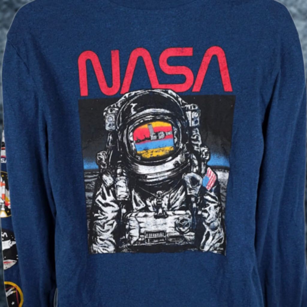Vintage NASA T Shirt Mens Size Medium Blue Space Shuttle Travel Astronaut Size US M / EU 48-50 / 2 - 1 Thumbnail