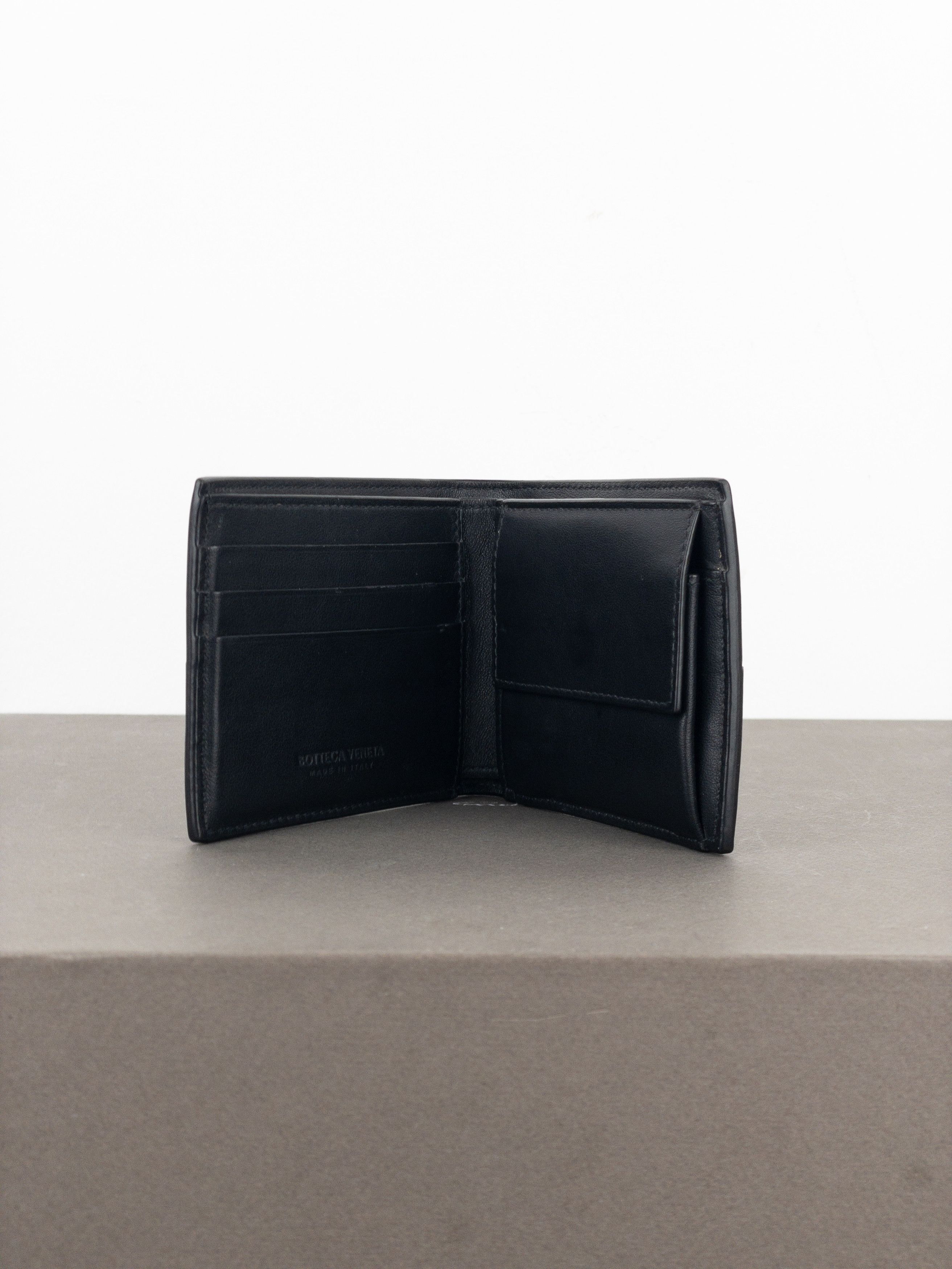 Bottega Veneta Bottega Veneta Cassette Bi-Fold Wallet Leather Black Size ONE SIZE - 7 Thumbnail