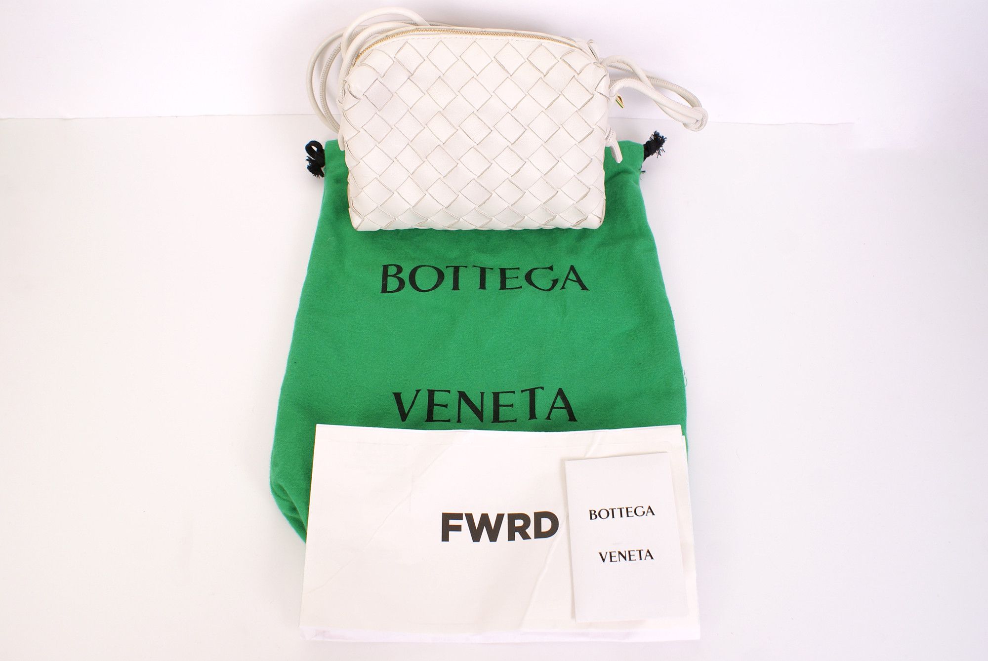 Bottega Veneta Bottega Veneta Leather Mini Loop Camera Shoulder Bag White Size ONE SIZE - 2 Thumbnail
