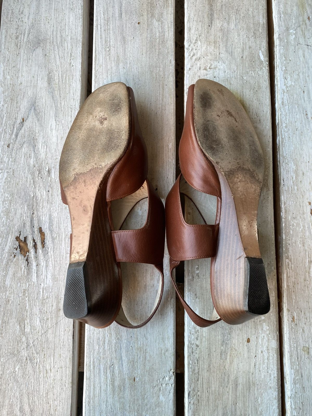 Bally × Designer Bally Made in Switzerland Leather Sandals with Gold Accents Size US 5 / IT 35 - 14 Thumbnail
