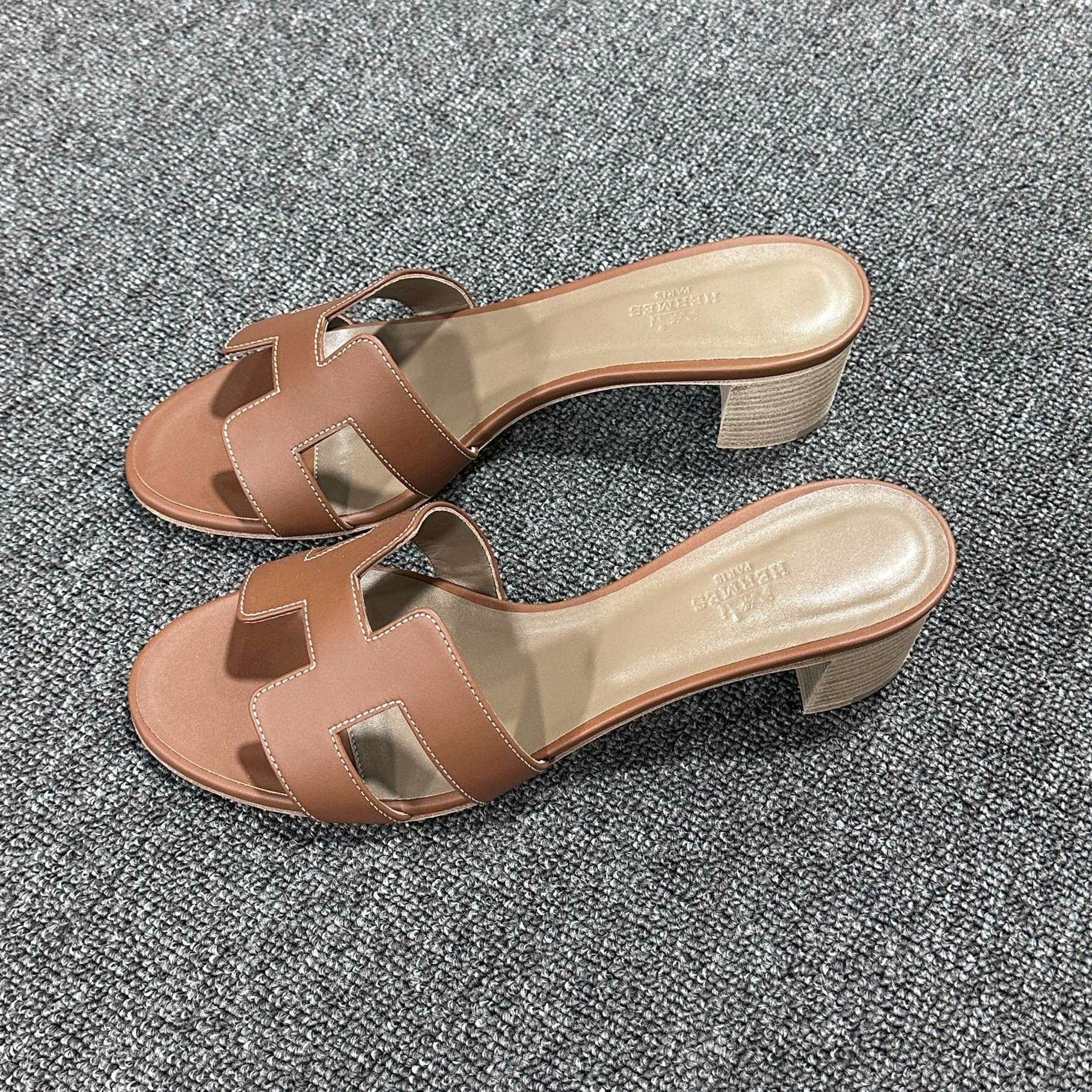Hermes Hermes Brown Sandals 39 Women Size US 8.5 / IT 38.5 - 1 Thumbnail