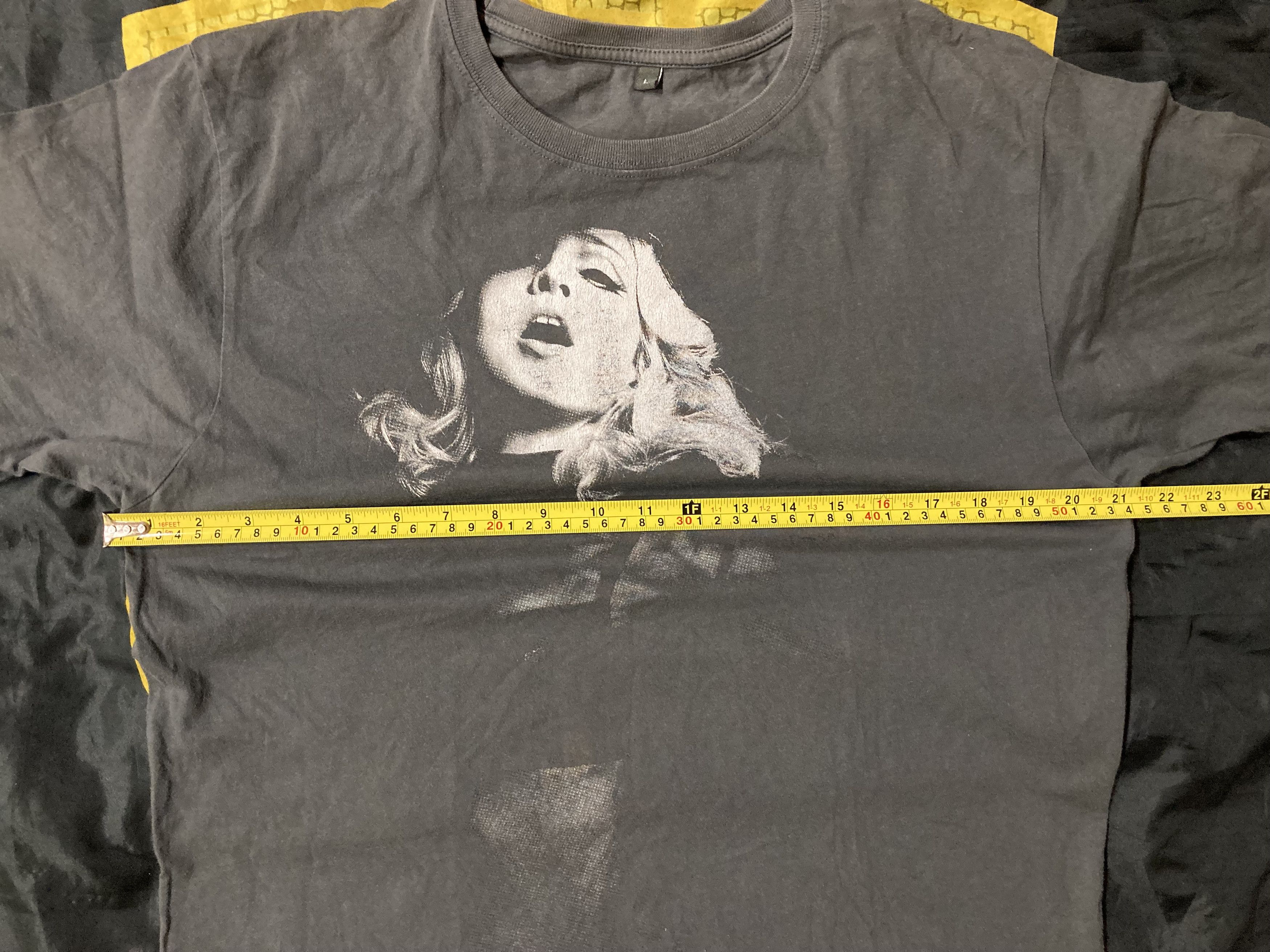 Band Tees Y2K Madonna Stick & Sweet World Tour 2008 Merch Shirt Size US L / EU 52-54 / 3 - 6 Thumbnail