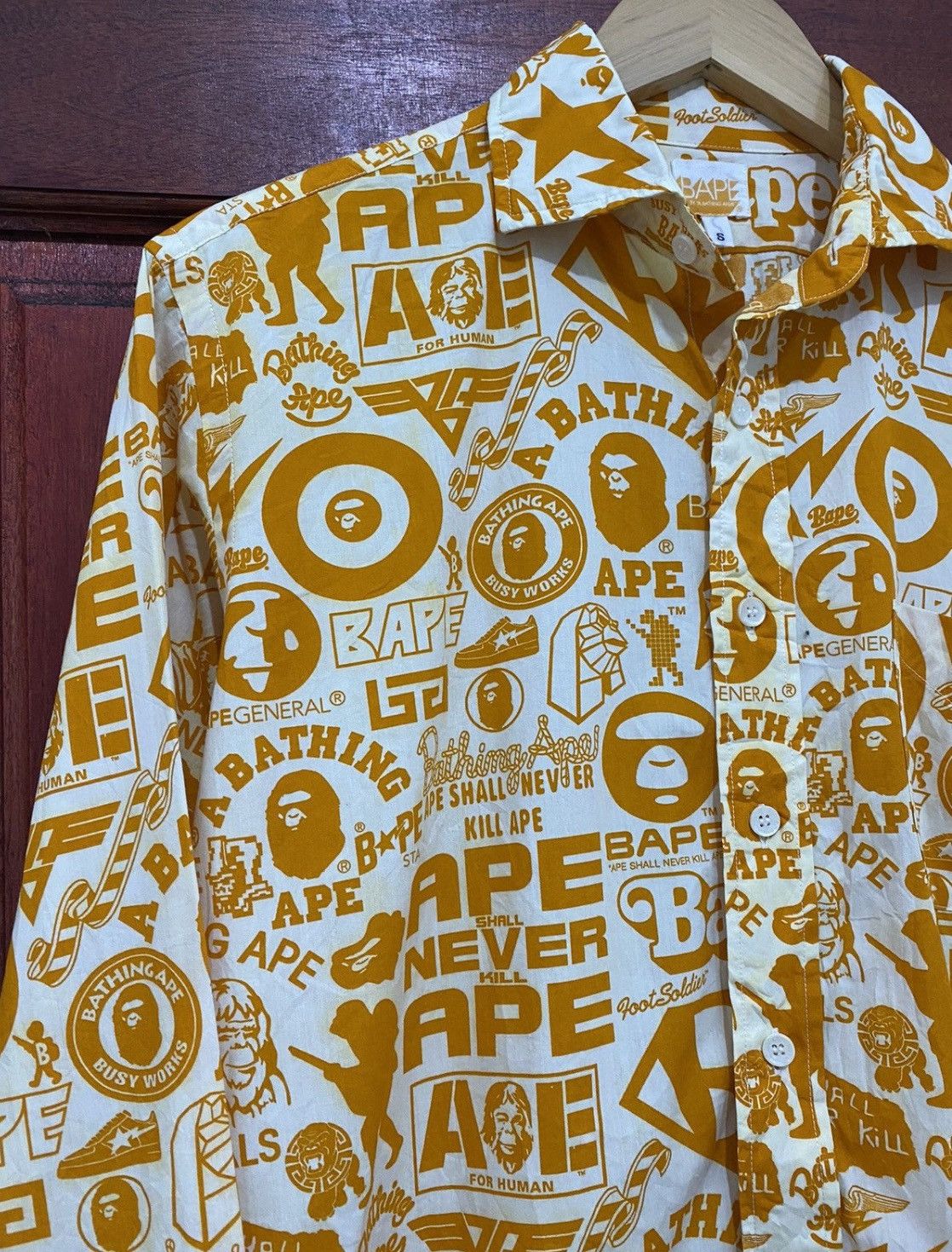 Bape Bape All Logo Button Up Shirt Size US S / EU 44-46 / 1 - 4 Thumbnail