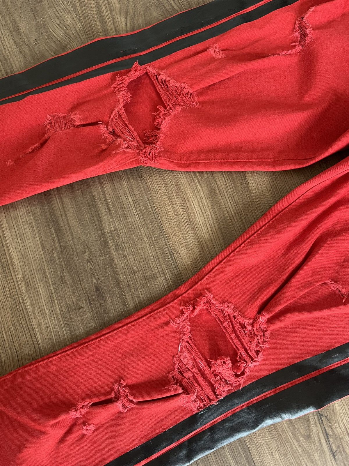Amiri Amiri Track Stripe Thrasher Skinny Jeans Red Size 33 Size US 33 - 2 Thumbnail