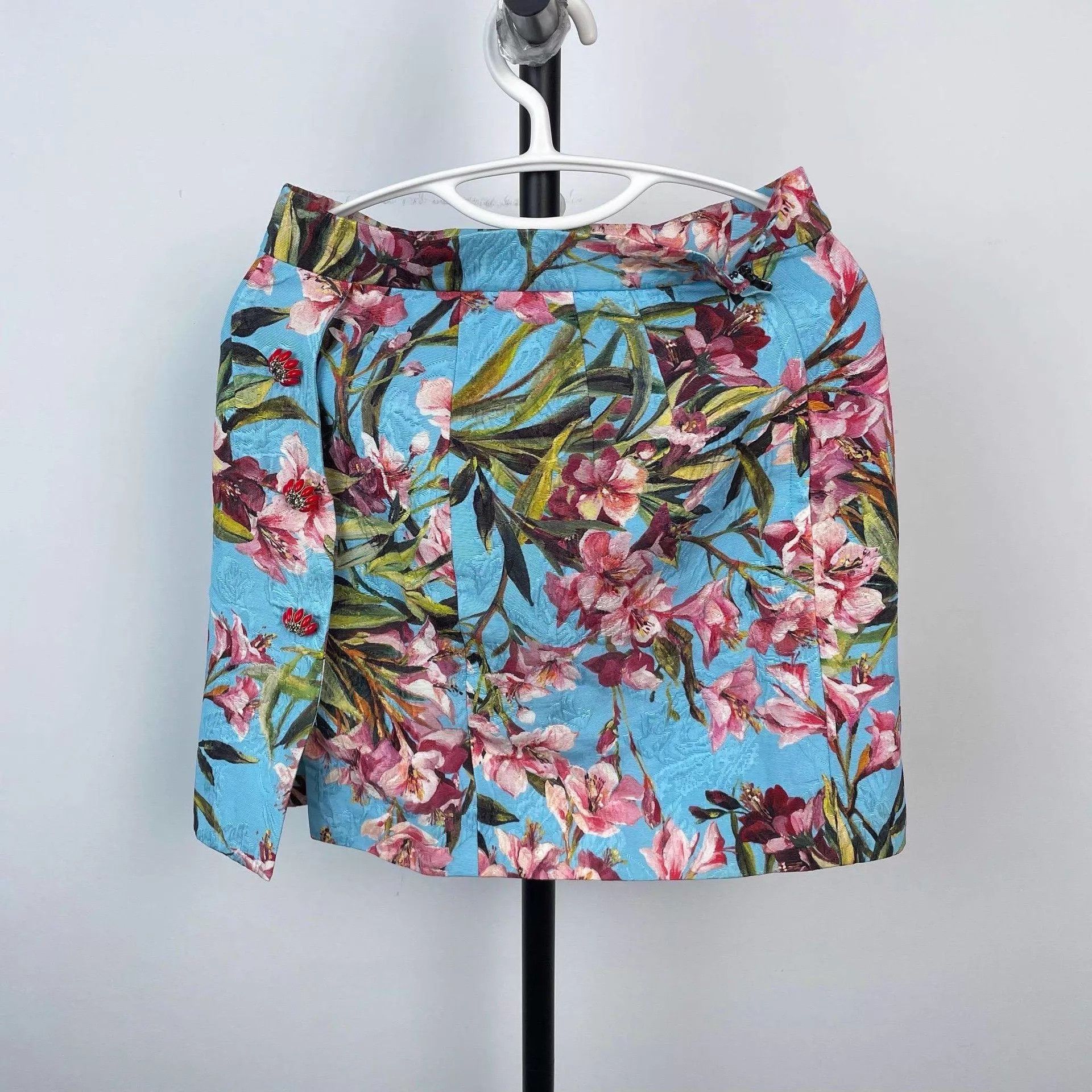 Dolce & Gabbana Dolce & Gabbana Skirt Size 28" / US 6 / IT 42 - 4 Thumbnail