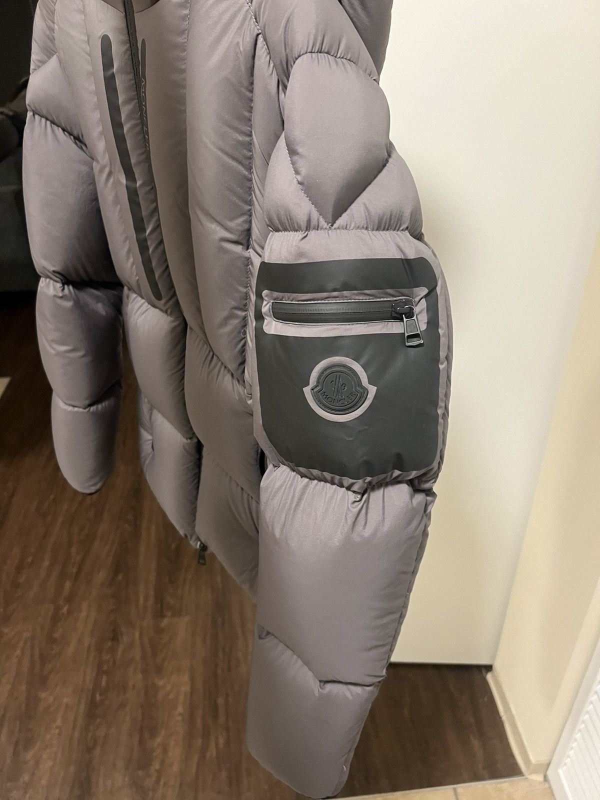 Moncler Moncler Arcachon Giubbotto Hooded Down Jacket Gray Nylon Size US M / EU 48-50 / 2 - 6 Thumbnail