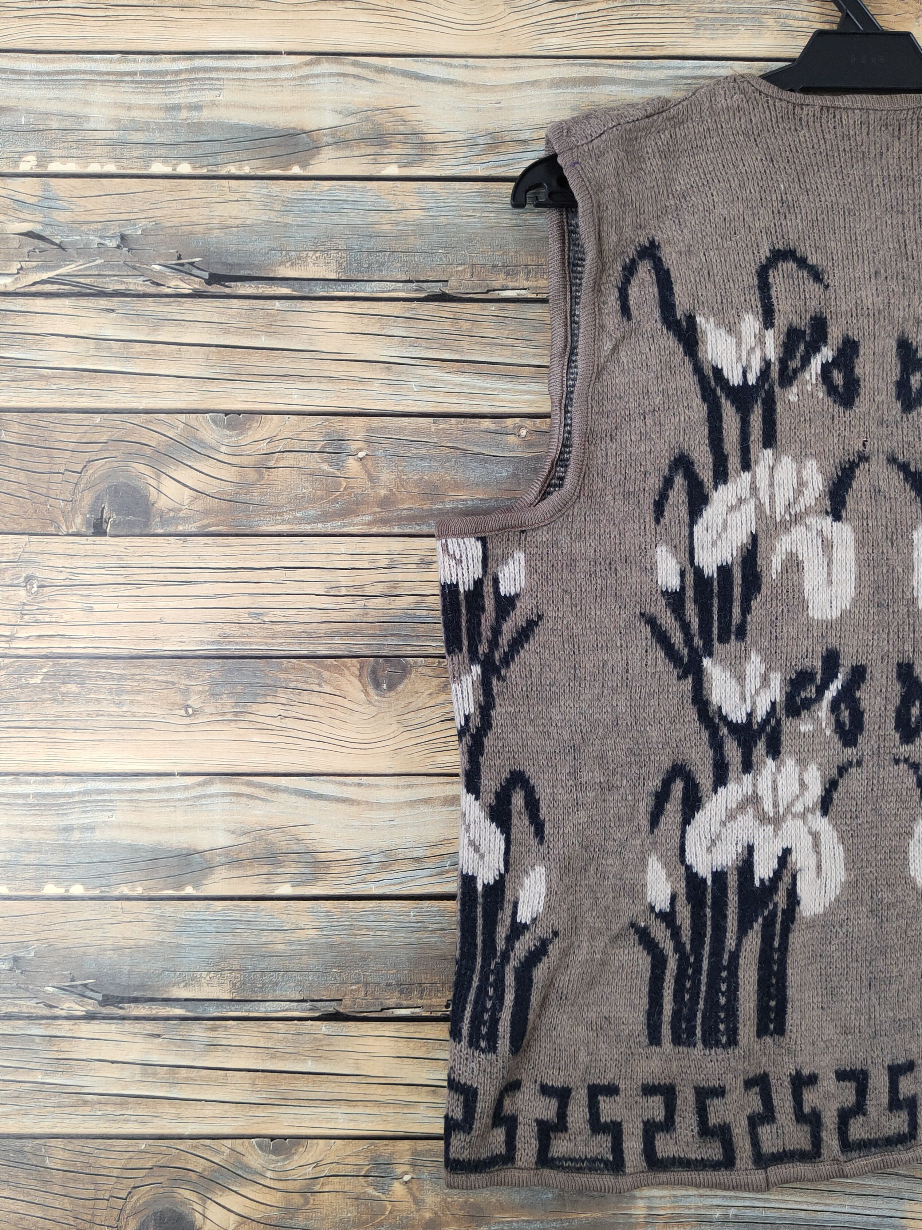 Homespun Knitwear × Japanese Brand × Vintage Vintage Art designs Japanese Brand Brown Knitwear Vests Size M / US 6-8 / IT 42-44 - 8 Thumbnail