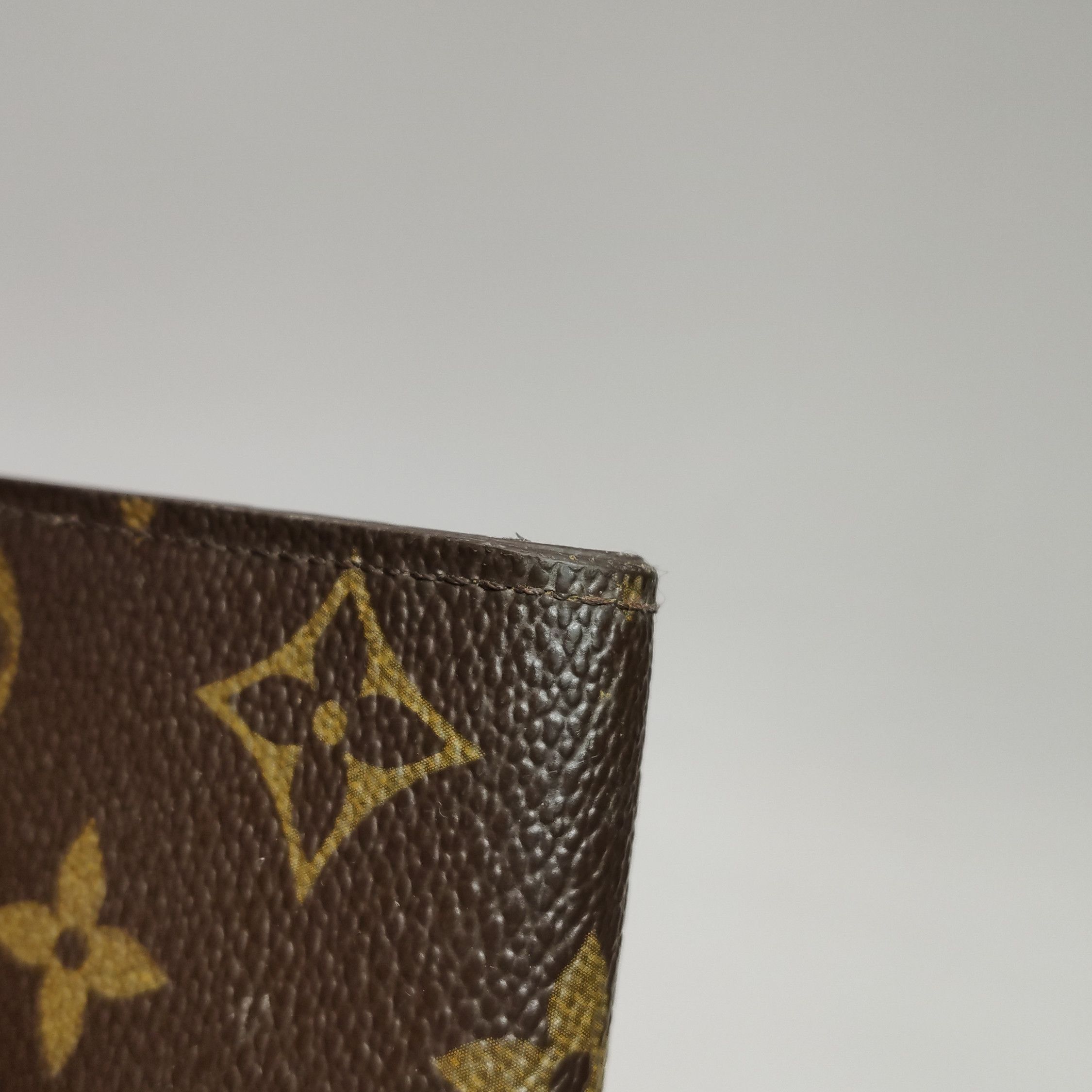 Louis Vuitton Louis Vuitton (LV) JosephineMonogram print snap-on bag wall Size ONE SIZE - 7 Thumbnail