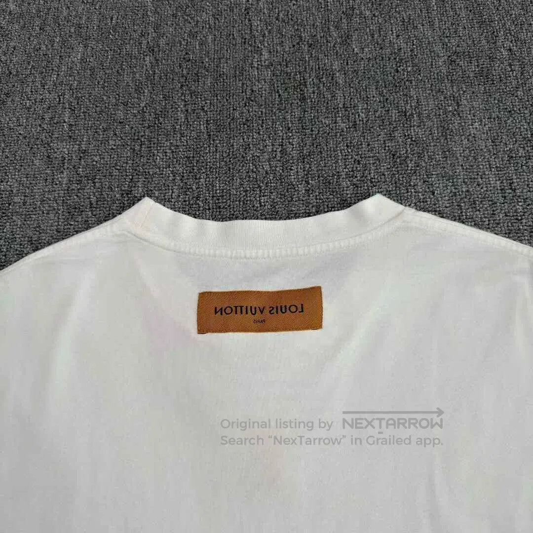 Louis Vuitton LV 25 Embossed Logo White Short-Sleeve. Size US M / EU 48-50 / 2 - 8 Thumbnail