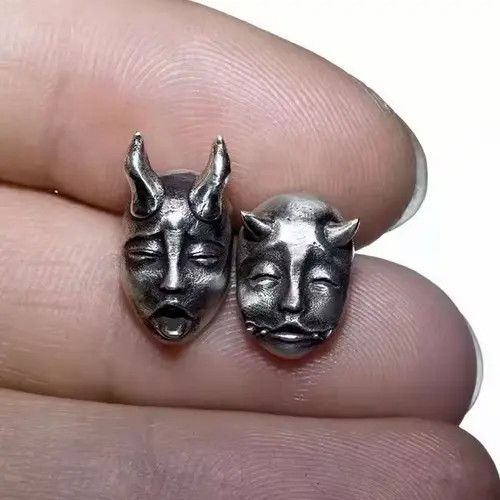Jewelry Minami x Miwa Retro Demon Punk Gothic Rock Earrings Size ONE SIZE - 6 Thumbnail