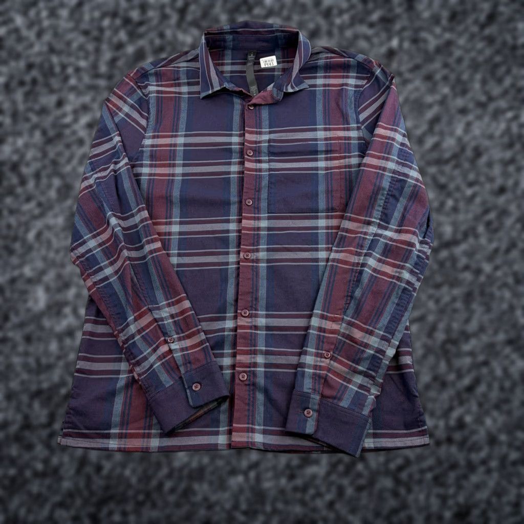 Lululemon Lululemon Shirt Mens Large Purple Plaid Long Sleeve Button Up Stretch Casual Shirt Size US L / EU 52-54 / 3 - 1 Thumbnail