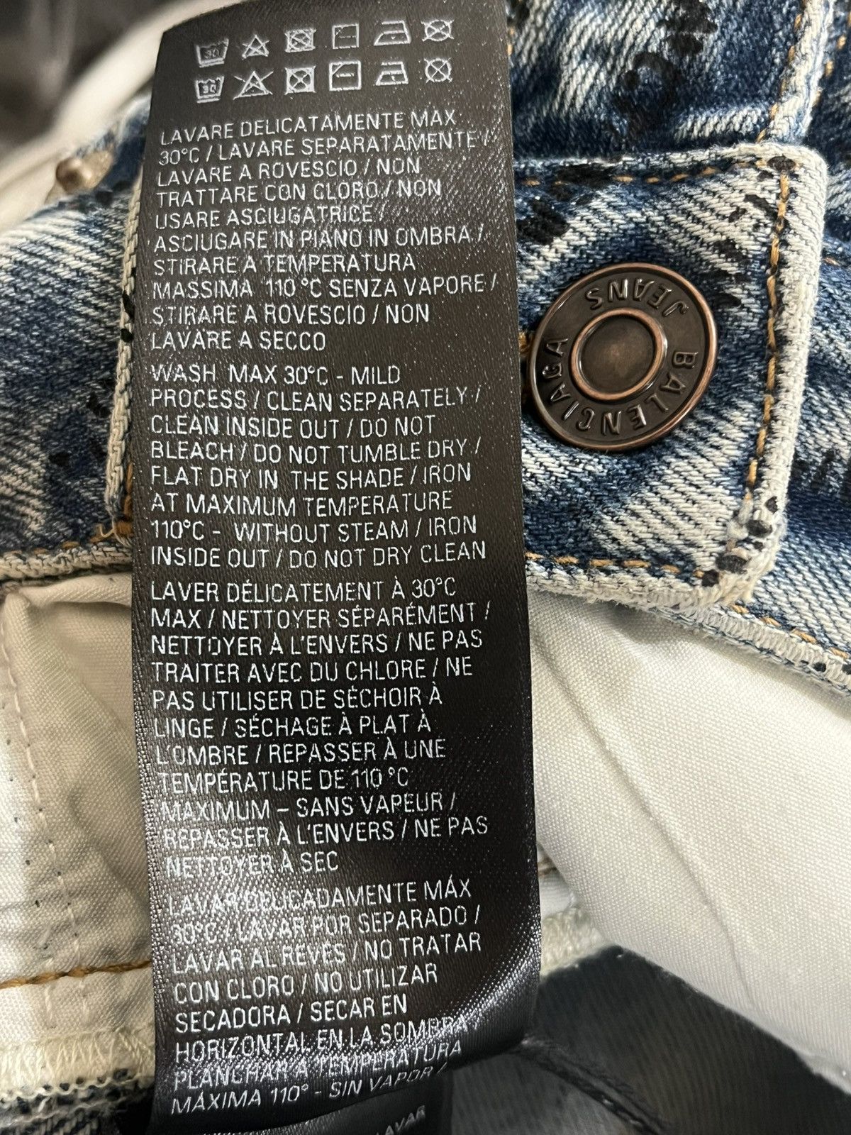 Balenciaga Balenciaga Shorts Sz XS Size US 29 - 14 Thumbnail