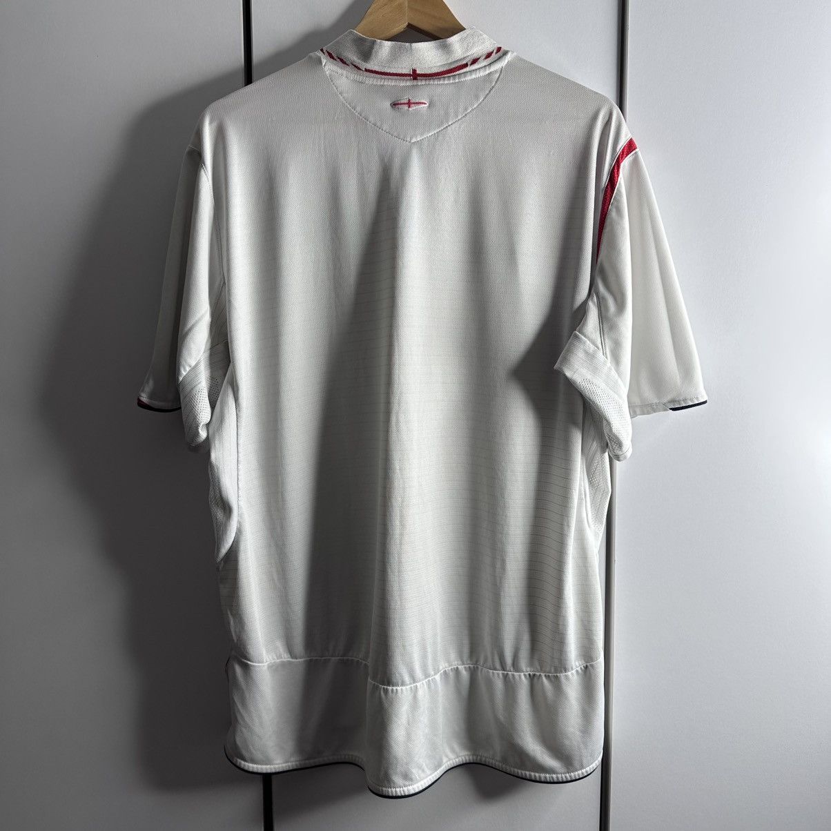 Umbro Umbro England Home Jersey 2005 - 2007 Vintage StreetWear Size US XL / EU 56 / 4 - 12 Thumbnail