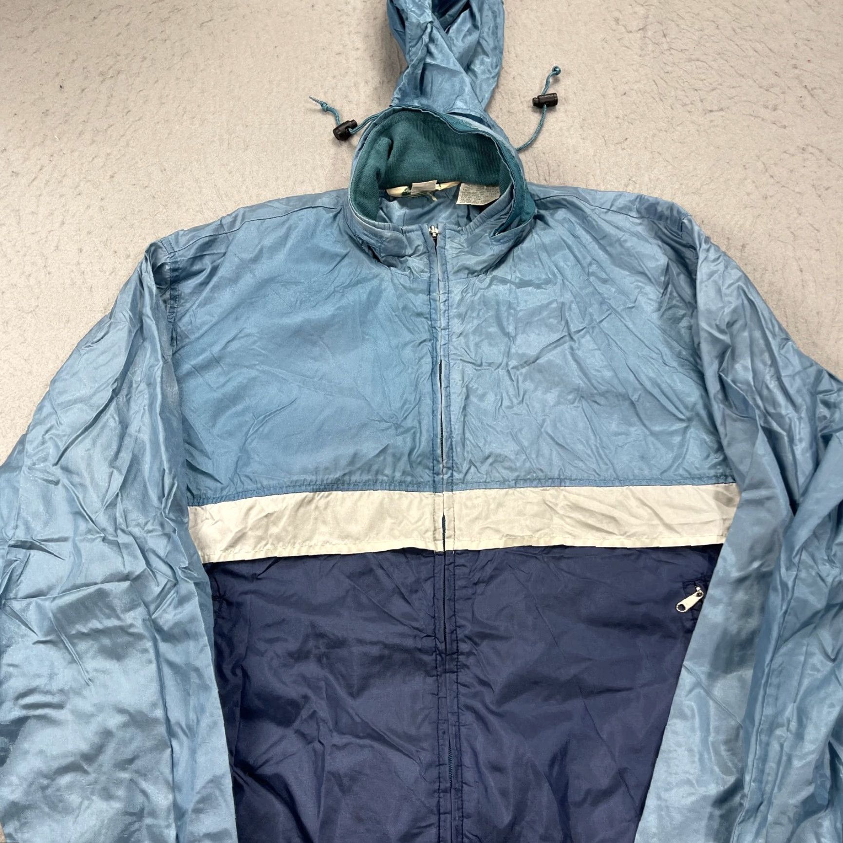 Vintage VINTAGE L.L.Bean Jacket Mens Large Blue Nylon Windbreaker Hooded Zip 90s Size US L / EU 52-54 / 3 - 3 Thumbnail