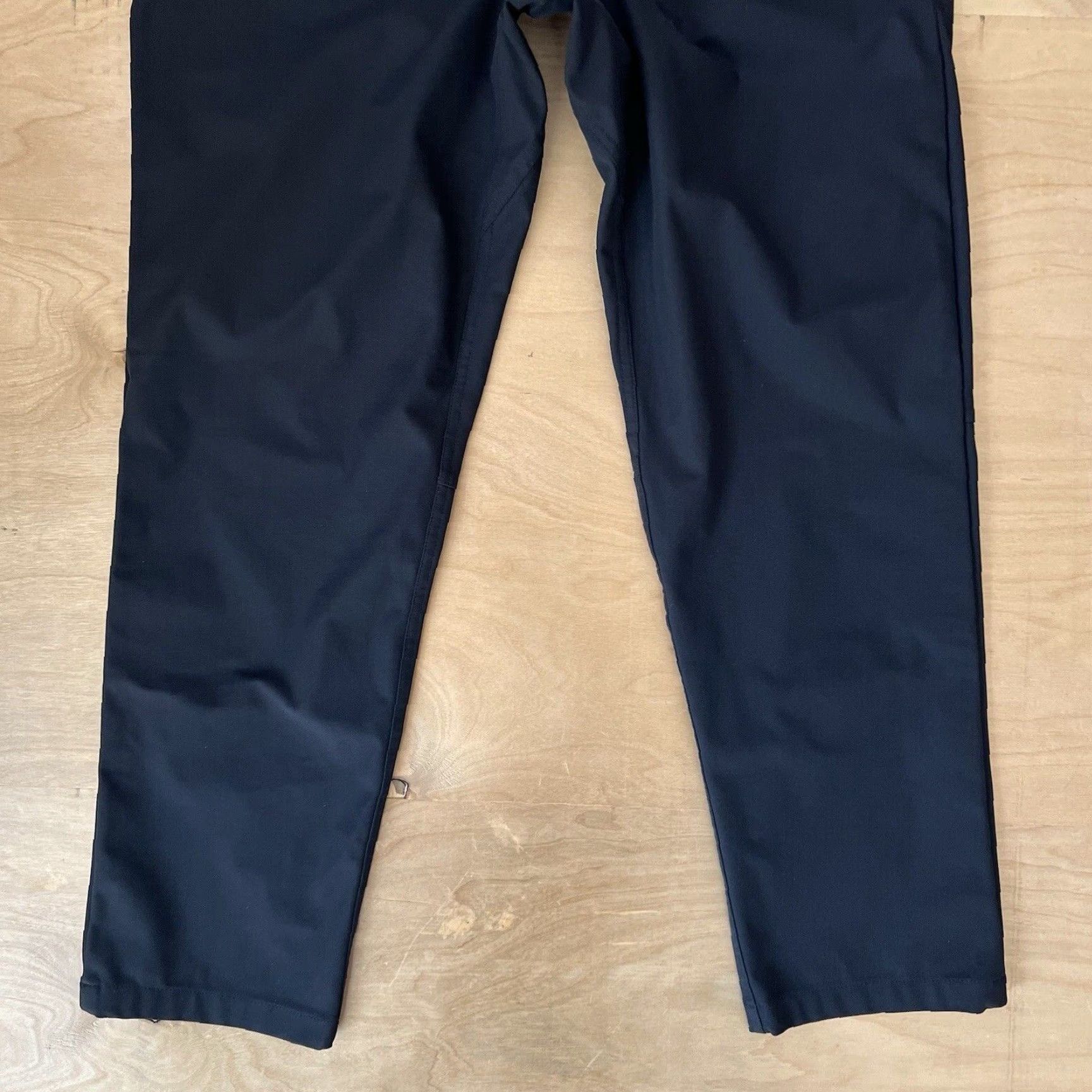 Lululemon Lululemon ABC Pants 34 Black Athleisure Casual Workwear Sportswear Commission Pants Mens Straight Khakis 34in Inseam 27in Lightweight Size US 34 / EU 50 - 4 Thumbnail