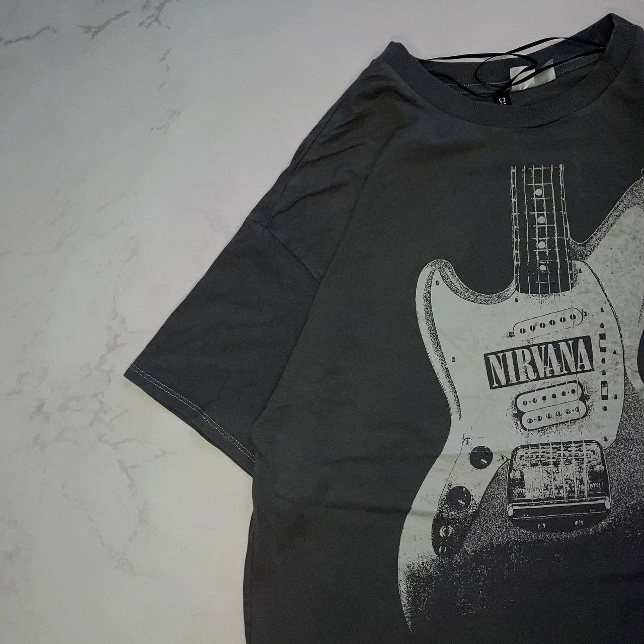 Nirvana Nirvana Vintage Guitar Graphic T-Shirt Size Gray Oversize Size US XL / EU 56 / 4 - 3 Thumbnail